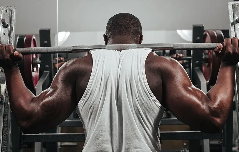 بهترین تمرین‌ها برای تقویت کمر، شانه‌ها و زیر بغل