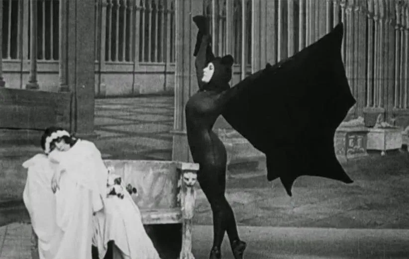 ایرما وپ. خون‌آشام‌ها