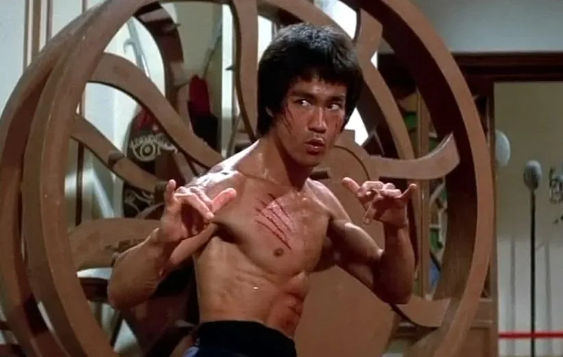 اژدها وارد می‌شود