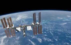 ایستگاه فضایی بین‌المللی در مدار زمین