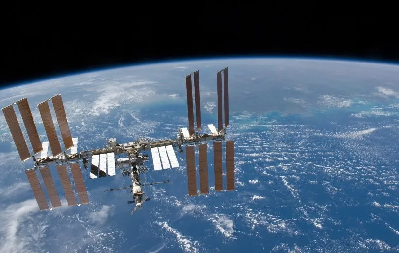ایستگاه فضایی بین‌المللی در مدار زمین