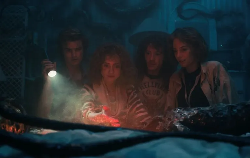 بعد وارونه در سال 1983 منجمد شده