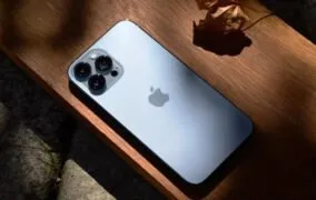 کاهش قیمت آیفون‌ها