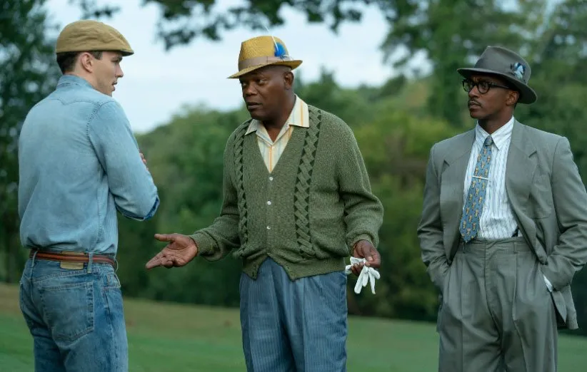 از راست، آنتونی مکی، ساموئل ال جکسون و نیکلاس هولت