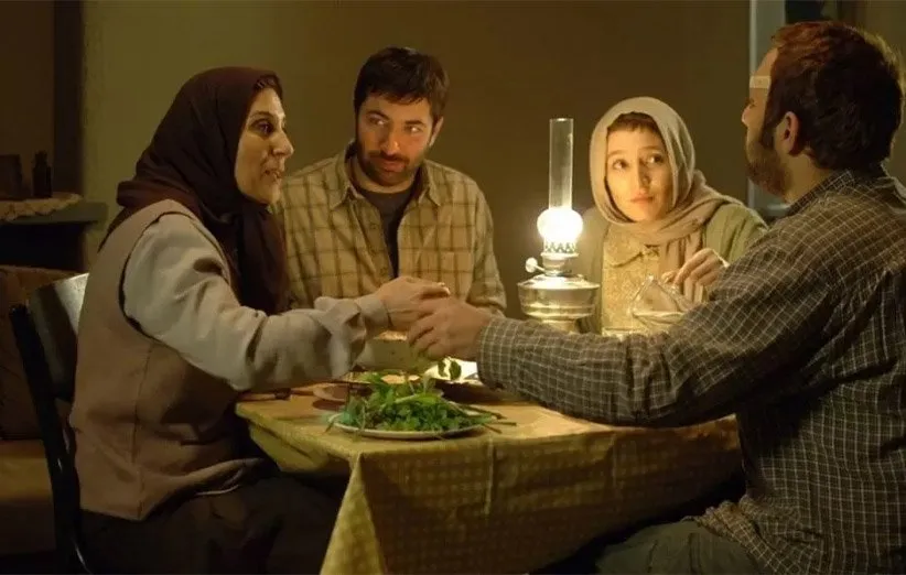 فیلم اینجا بدون من