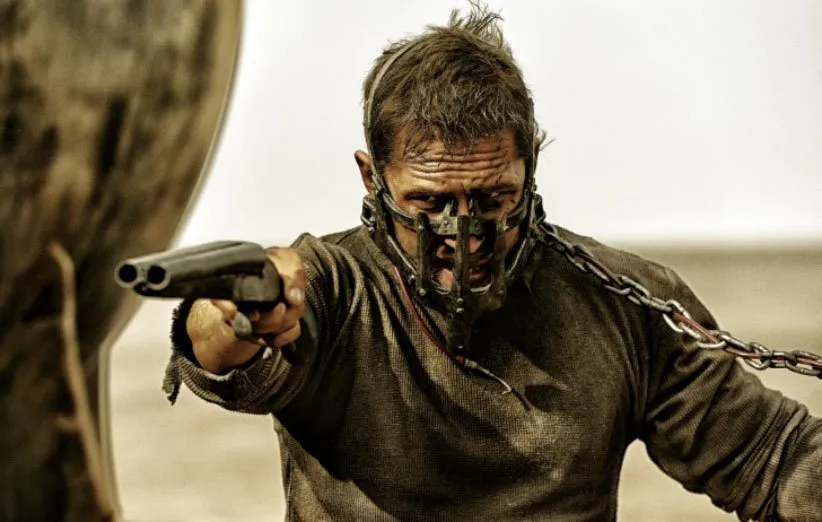 تام هاردی عهده‌دار نقش مکس در فیلم دیستوپیایی جرج میلر است