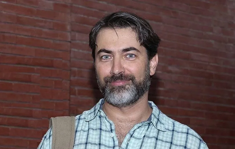 پارسا پیروزفر