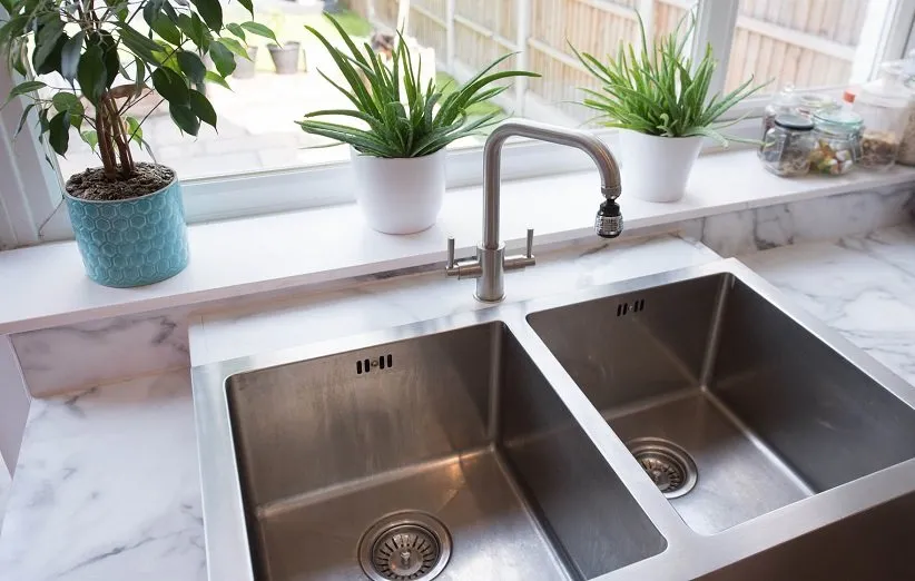 تمیز کردن سینک استیل بدون لک