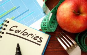 برای کاهش وزن چگونه باید کالری مورد نیاز بدن را حساب کنید؟