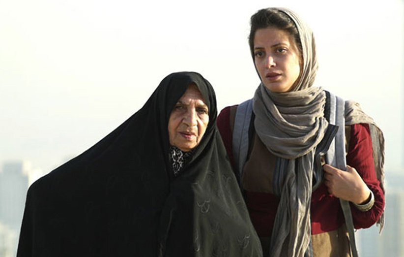 طناز طباطبایی و کبری حسن‌زاده در نمایی از فیلم مرهم علیرضا داوودنژاد
