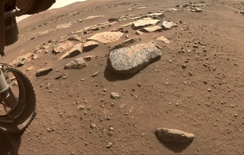 روشه یکی از سنگ‌های بازالتی آتشفشانی کشف شده توسط مریخ‌نورد پشتکار