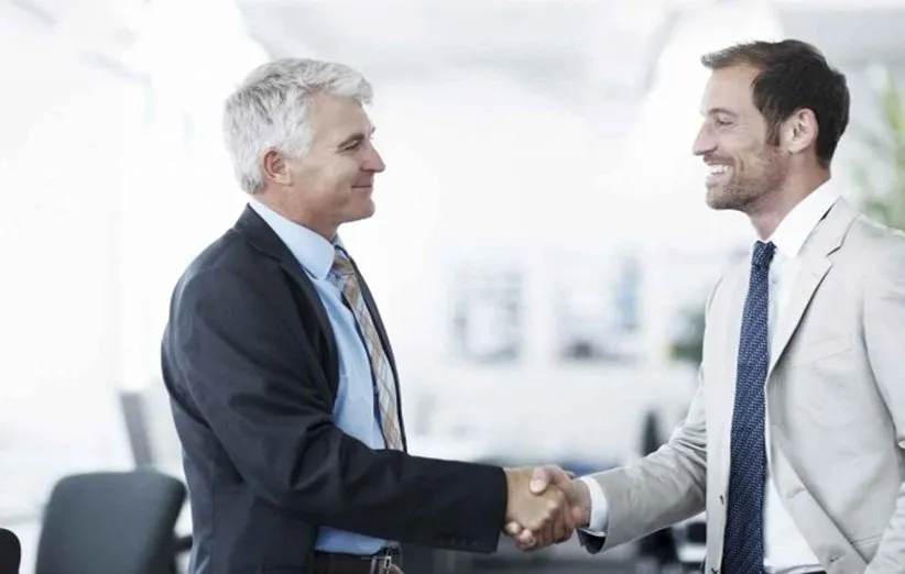 صحبت کردن با دیگران درباره‌ی کسب و کار خود