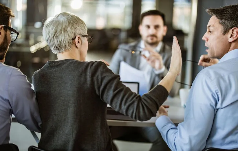 شما نمیتوانید مکالمات سطحی را تحمل کنید