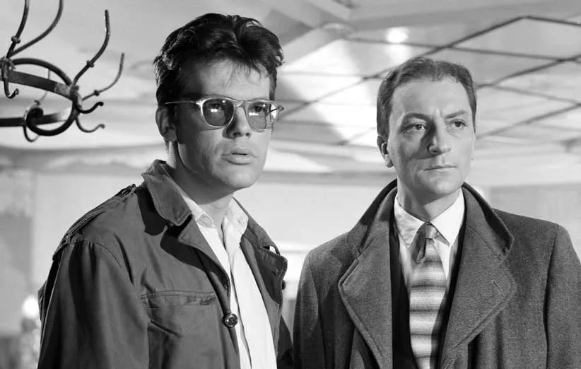 خاکسترها و الماسها