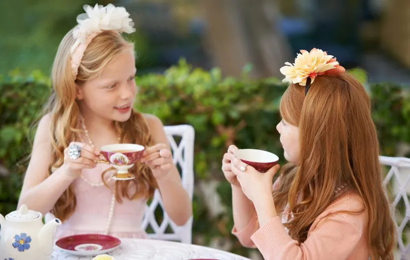 دوستی با بچه‌های ثروتمند احتمالا فرزندان شما را از فقر دور می‌کند!