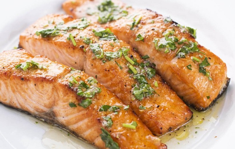 خوردن ماهی‌ها به‌ویژه ماهی‌های چرب را هم افزایش دهید