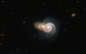 نگاه هابل به کهکشان‌های SDSS J115331 و LEDA 2073461