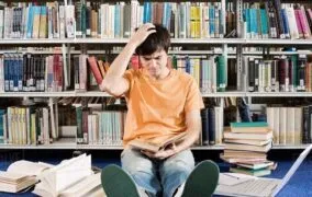 8 چالش تحصیلی دانش‌آموزان و دانشجویان (همراه با راه حل آن‌ها)