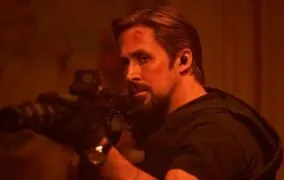 مرد خاکستری