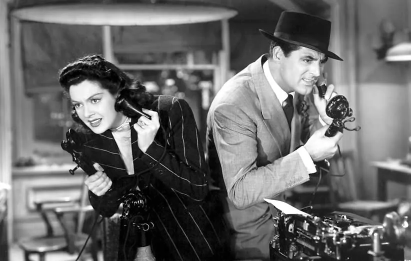 منشی همه کاره او