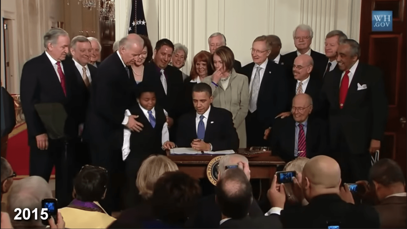 اوباما در حال امضا برای پیوستن به معاهده پاریس