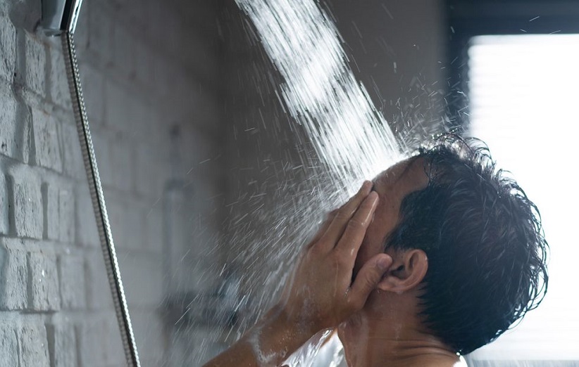 6 دلیل برای اینکه پس از ورزش دوش آب سرد بگیرید