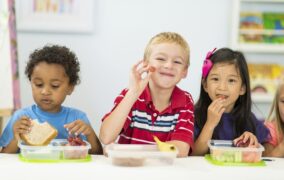 بهترین نکات و راهکارهای تغذیه‌ای برای بهبود رشد کودکان