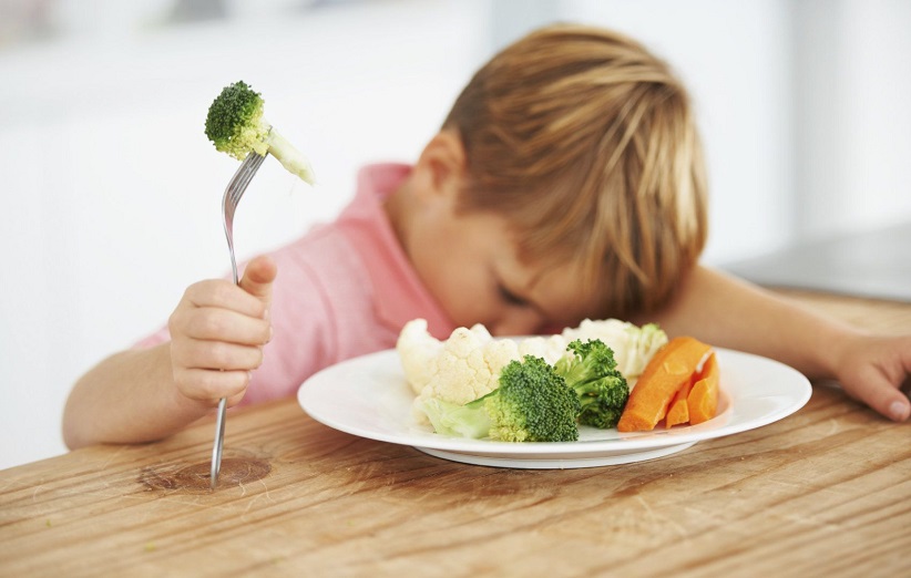 چگونه می‌توانید مشکل تغذیه‌ی کودک خود را برطرف کنید؟
