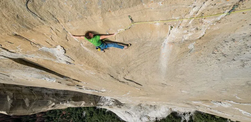 مستند صخره‌نوردی دیوار سپیده‌دم