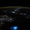 صاعقه و نور ماه در نمای شبانه‌ی زمین از ایستگاه فضایی