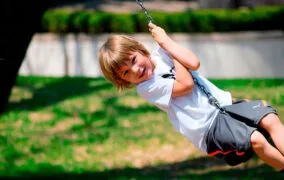 فواید بیرون بردن بچه‌ها