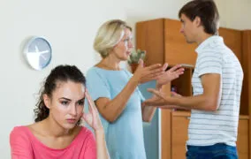 تنفر از خانواده