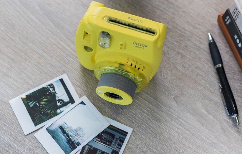 دوربین فوجی‌فیلم Instax Mini 9