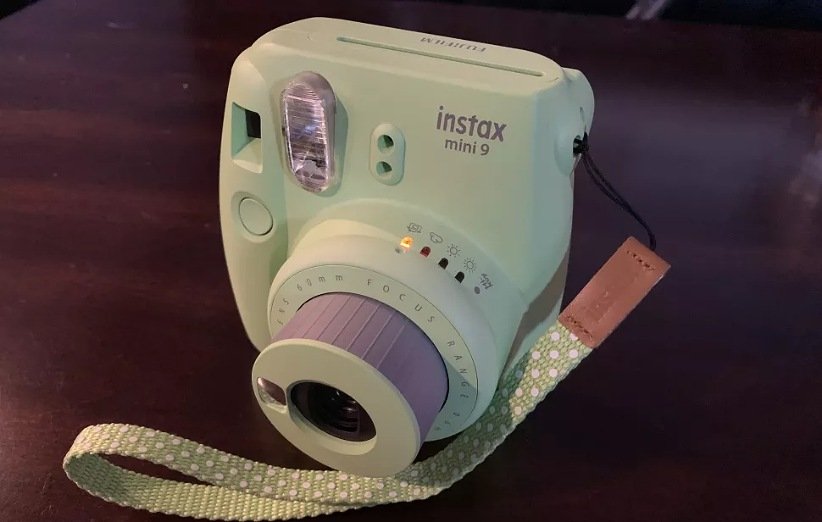 دوربین فوجی‌فیلم Instax Mini 9