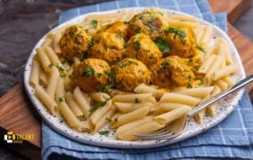 طرز تهیه کوفته با سس خامه