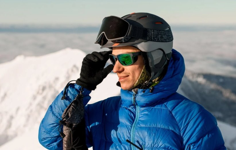 انتخاب عینک اسکی و کوهنوری بر اساس شکل عدسی