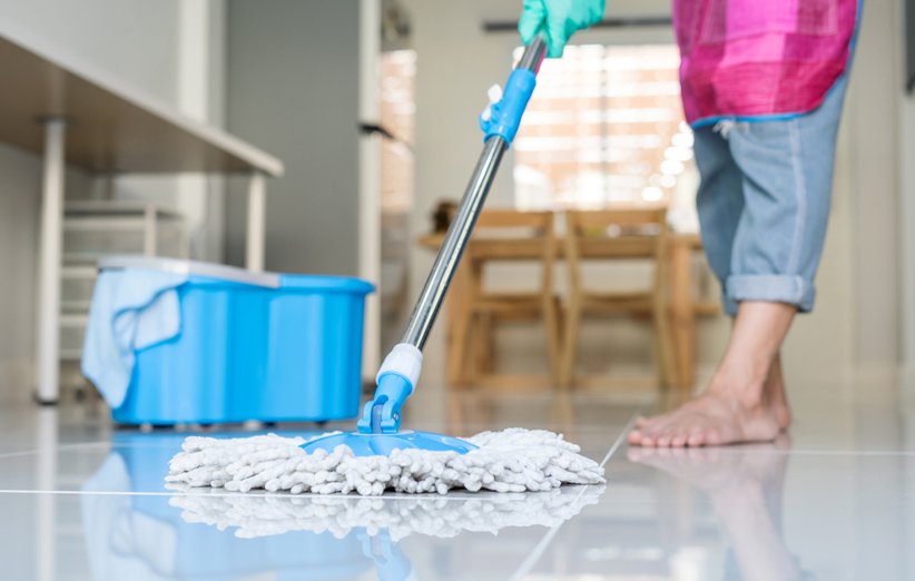 رعایت بهداشت فردی - شستن کف خانه