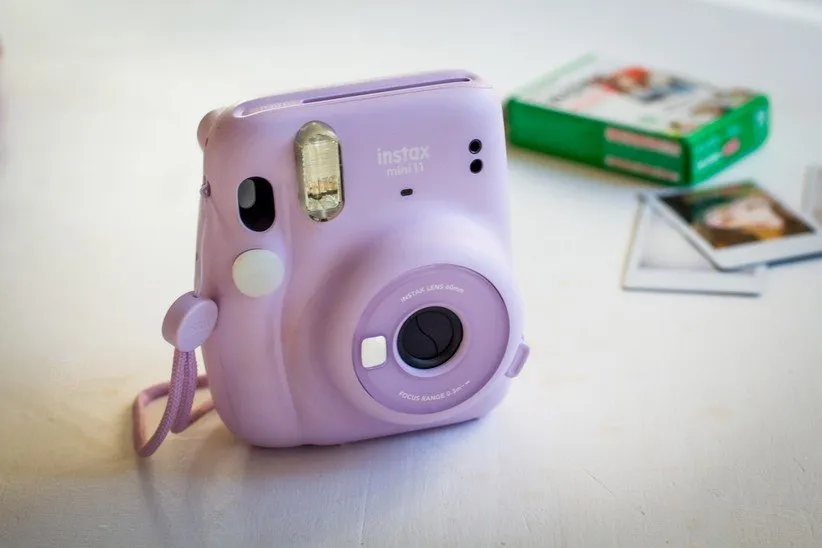 دوربین چاپ فوری Instax Mini 11