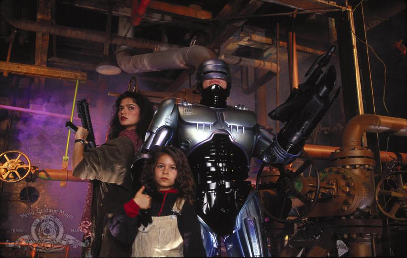 10. Robocop - بررسی فیلم‌های RoboCop (1987)، RoboCop 2 (1990), RoboCop (1993) | پلیس آهنی؛ قهرمان اکشنی که از آزمون زمان سربلند بیرون آمد