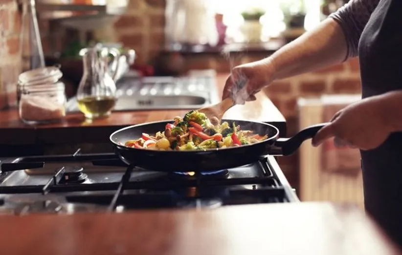 اصول و نحوه خرید ماهیتابه