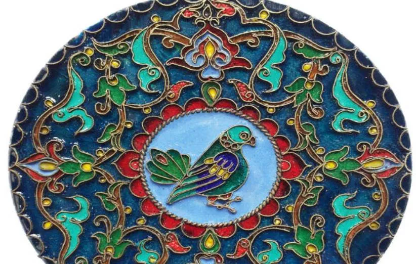 بشقاب میناکاری