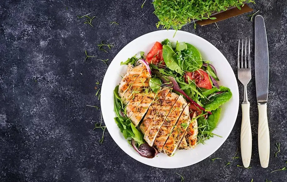 برای افطار و سحر بهتر است چه غذاهایی بخورید؟