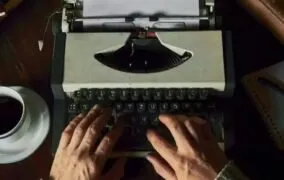 ۱۴ نویسنده که تنها یک رمان منتشر کرده‌اند