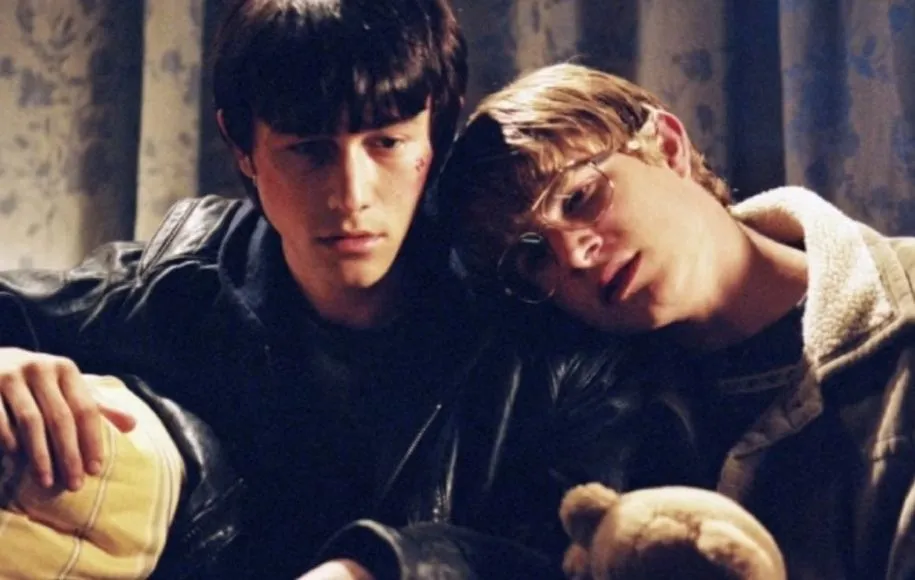 پوست اسرارآمیز فیلم آزاردهنده