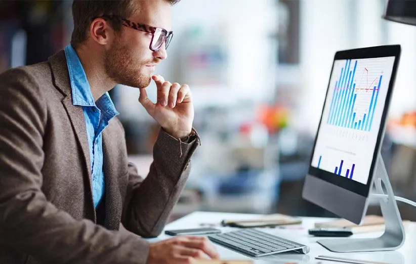 بهترین مانیتورهای خمیده مناسب ترید