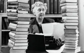 کتاب از نویسندگان زن