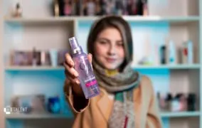 بررسی اسپری تثبیت کننده آرایش گلدن رز مدل Fixing