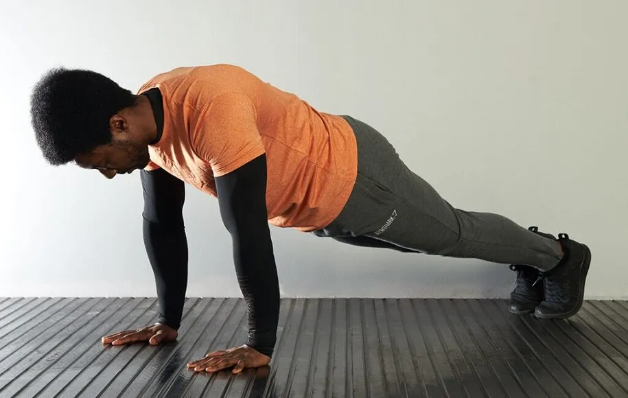 پلانک از جلو