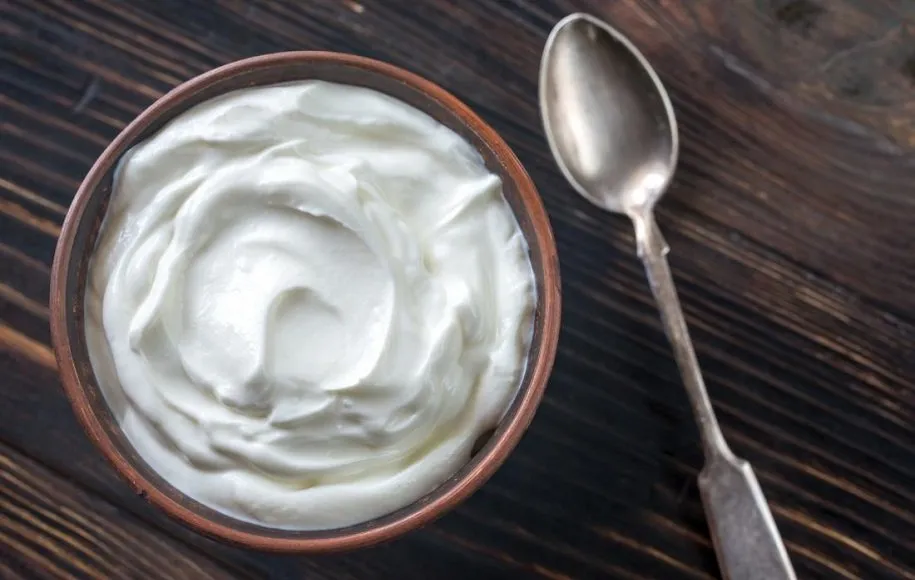 ماست چکیده - ابرغذاهای بهاری