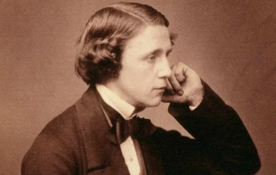 لوییس کارول